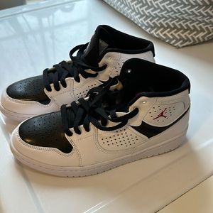 Nike Jordan 2 shoes